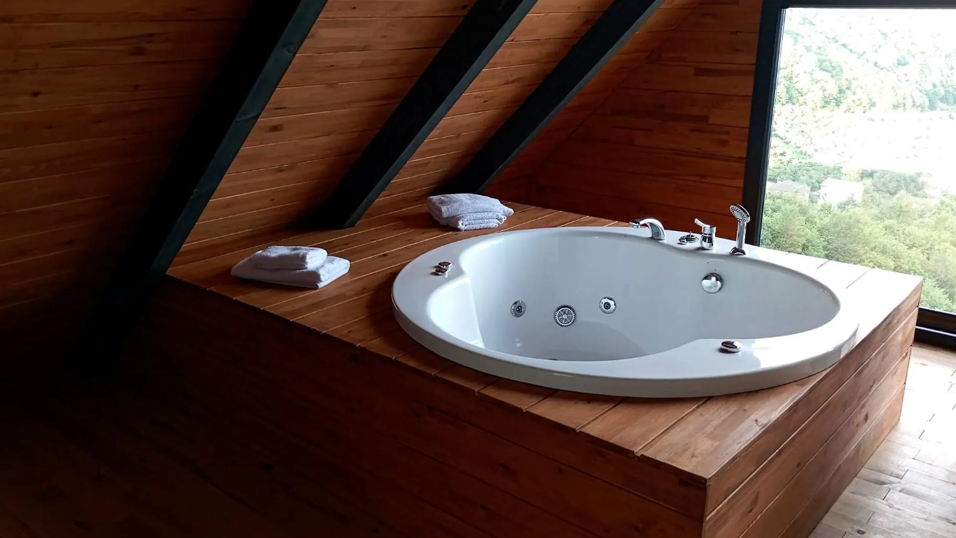 Kartal Tepesi Bungalov & Restaurant Trabzon Chalet